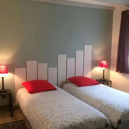 Nyaraló Le Ry De Pouzioux